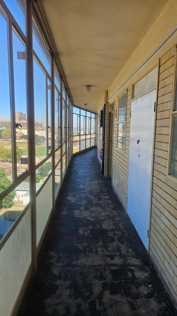 2 Bedroom Property for Sale in Braamfontein Gauteng