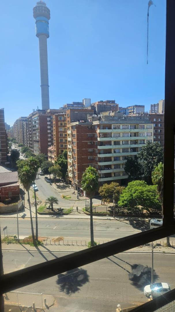 2 Bedroom Property for Sale in Braamfontein Gauteng