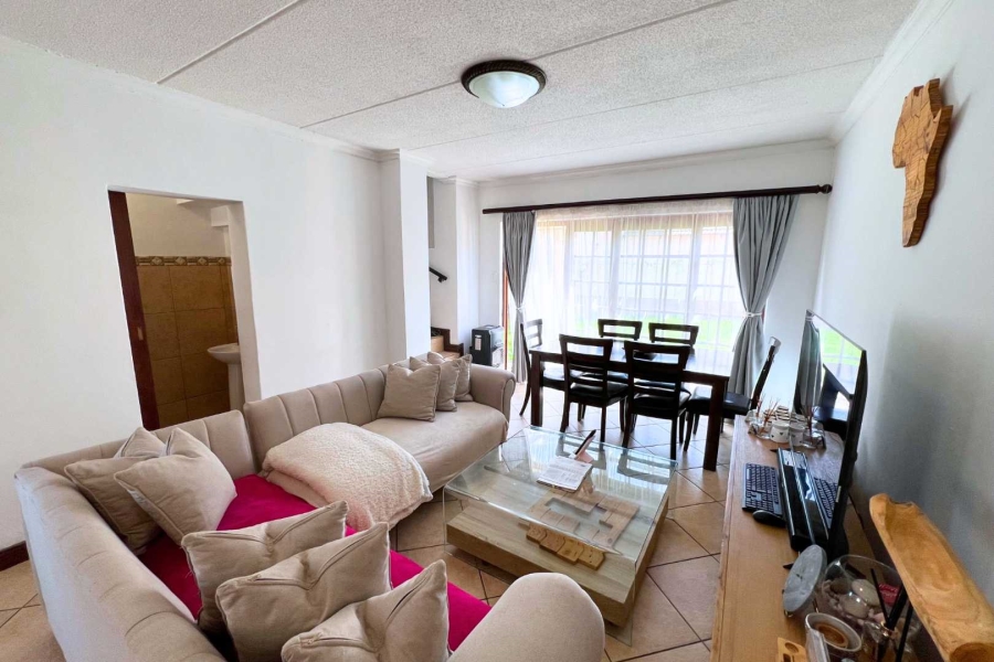 2 Bedroom Property for Sale in Montana Tuine Gauteng