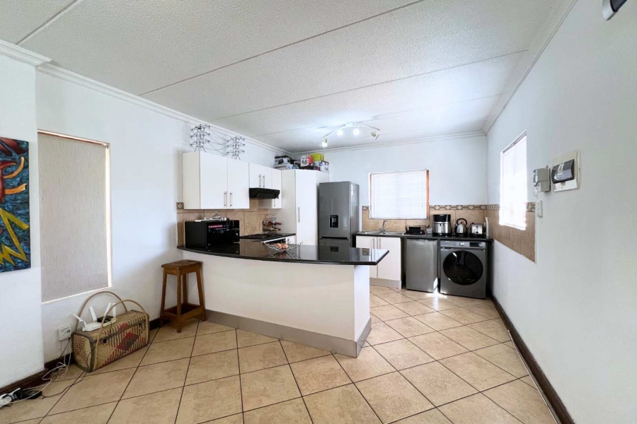 2 Bedroom Property for Sale in Montana Tuine Gauteng