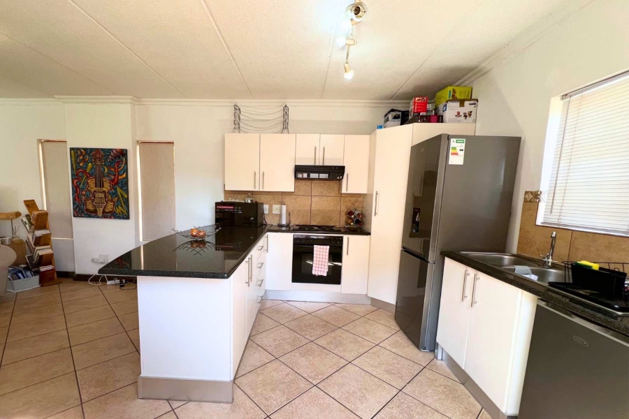 2 Bedroom Property for Sale in Montana Tuine Gauteng