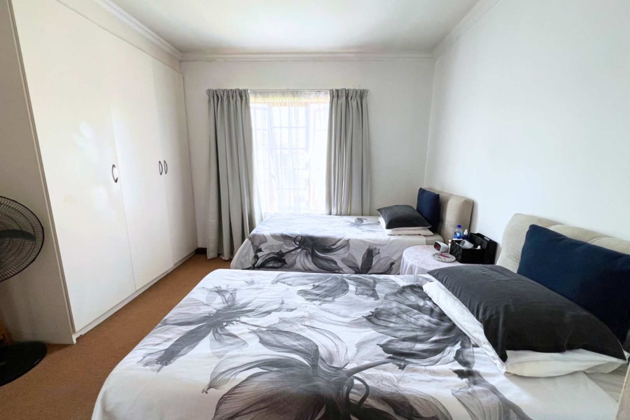 2 Bedroom Property for Sale in Montana Tuine Gauteng