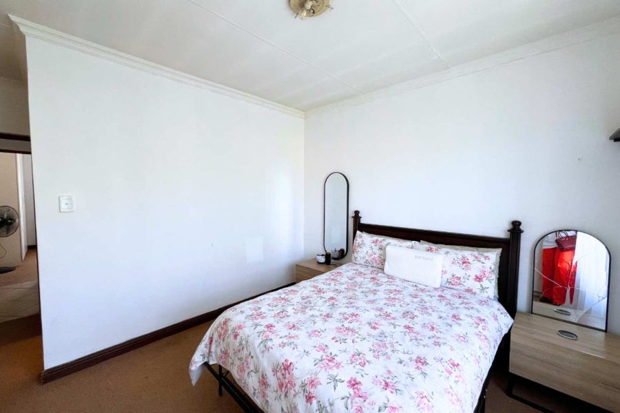 2 Bedroom Property for Sale in Montana Tuine Gauteng