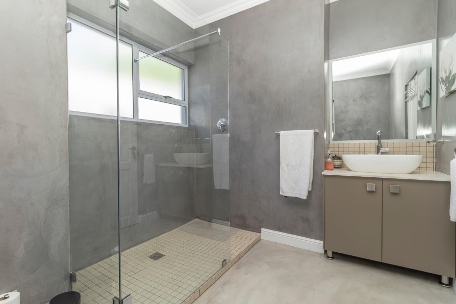 4 Bedroom Property for Sale in Waterfall Country Estate Gauteng