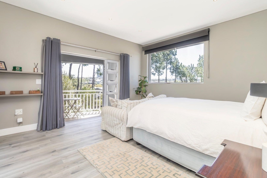 4 Bedroom Property for Sale in Waterfall Country Estate Gauteng