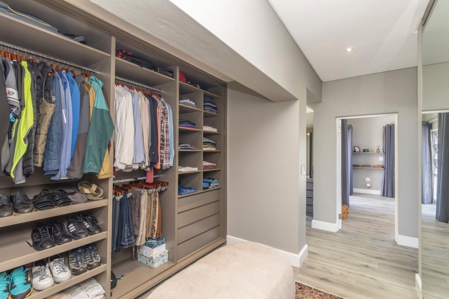 4 Bedroom Property for Sale in Waterfall Country Estate Gauteng