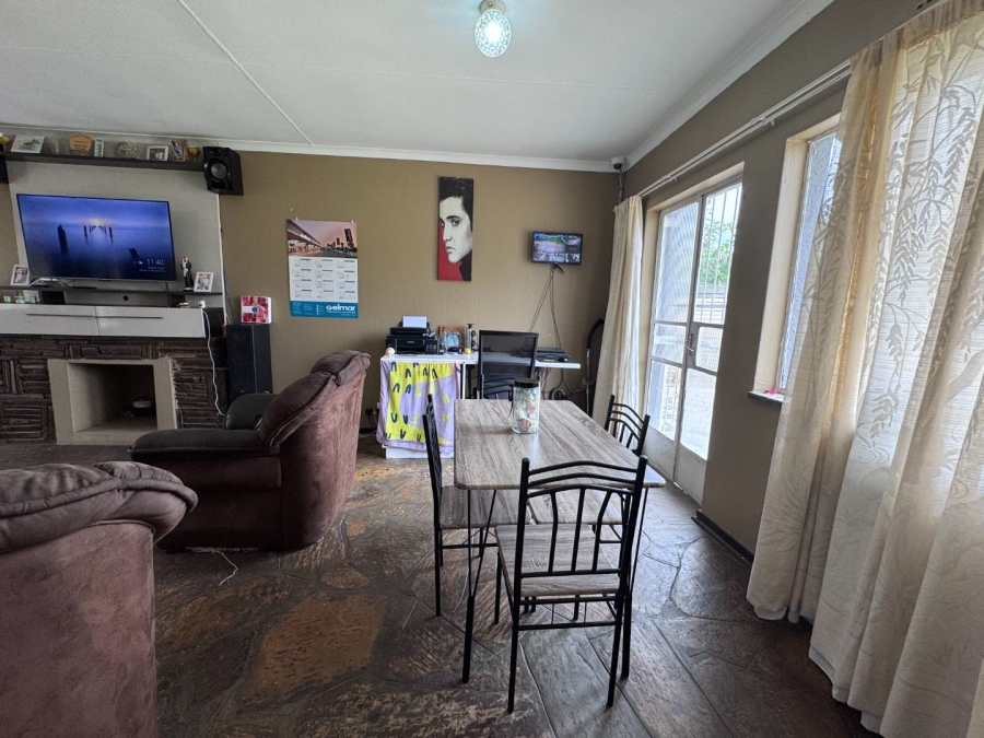 3 Bedroom Property for Sale in Raceview Gauteng