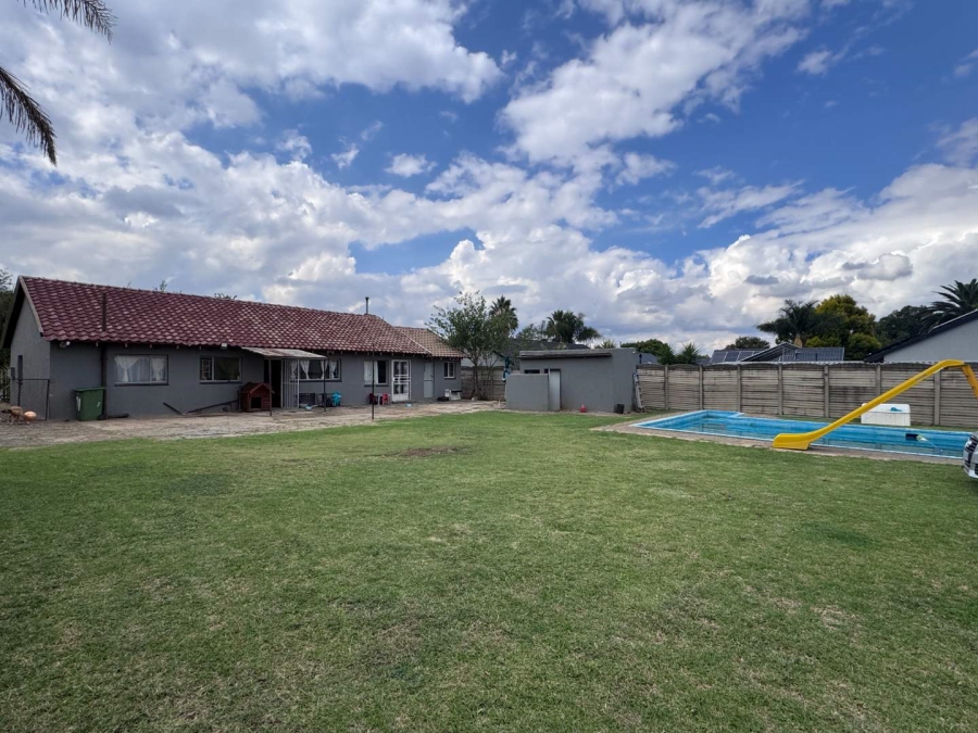 3 Bedroom Property for Sale in Raceview Gauteng