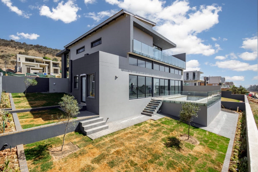 5 Bedroom Property for Sale in Eye of Africa Gauteng