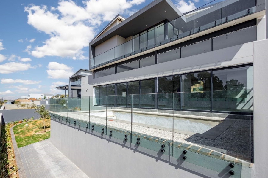 5 Bedroom Property for Sale in Eye of Africa Gauteng