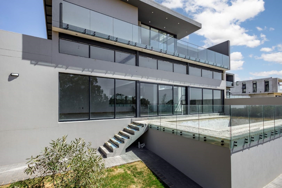 5 Bedroom Property for Sale in Eye of Africa Gauteng