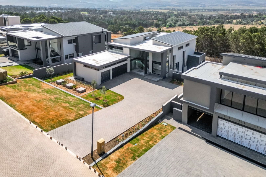 5 Bedroom Property for Sale in Eye of Africa Gauteng