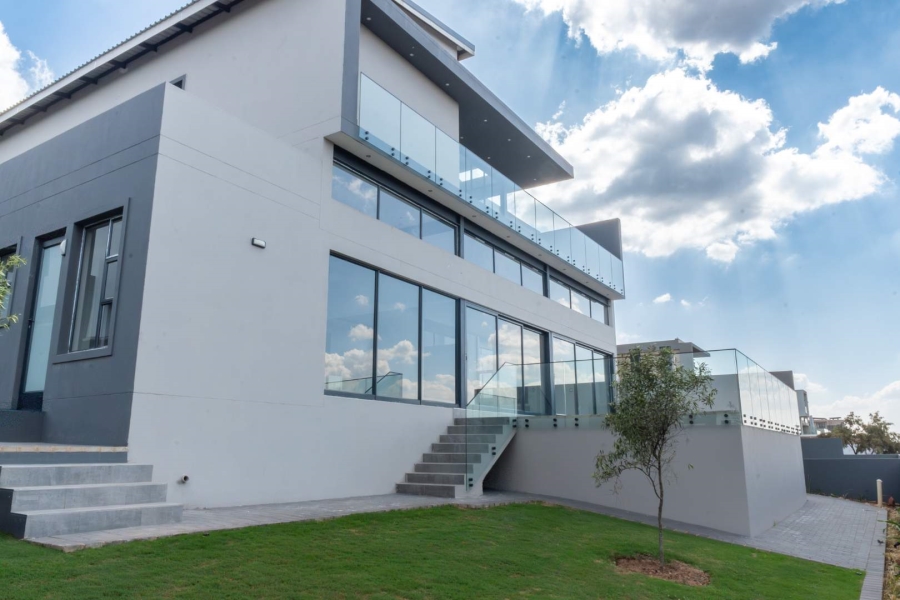 5 Bedroom Property for Sale in Eye of Africa Gauteng