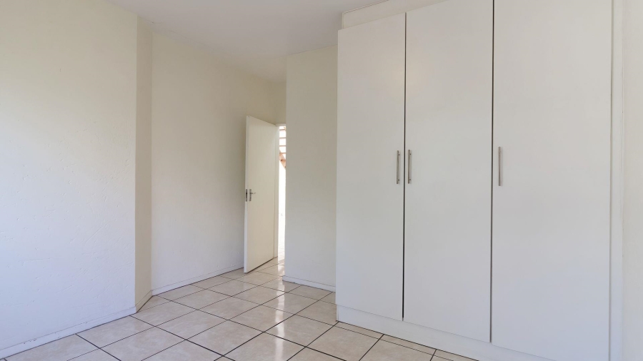 To Let 3 Bedroom Property for Rent in Blackheath Gauteng