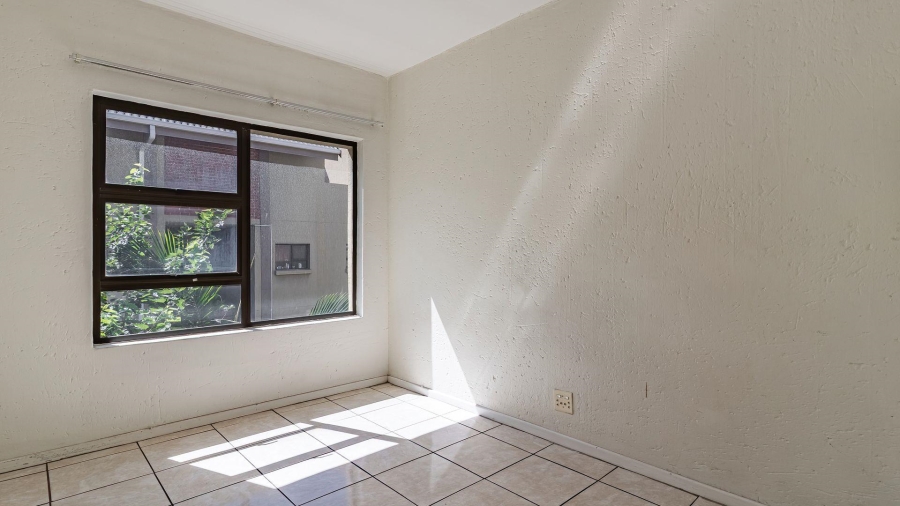 To Let 3 Bedroom Property for Rent in Blackheath Gauteng