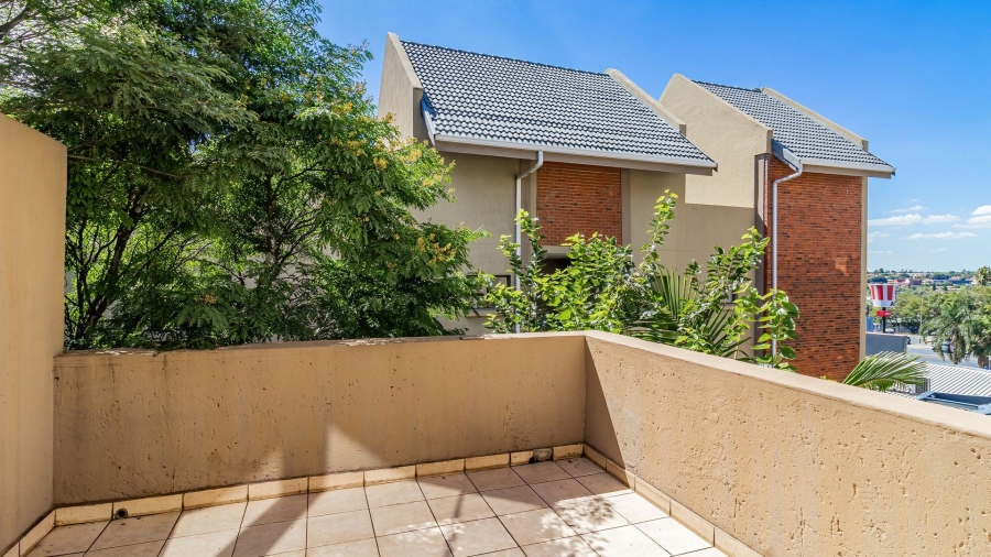 To Let 3 Bedroom Property for Rent in Blackheath Gauteng