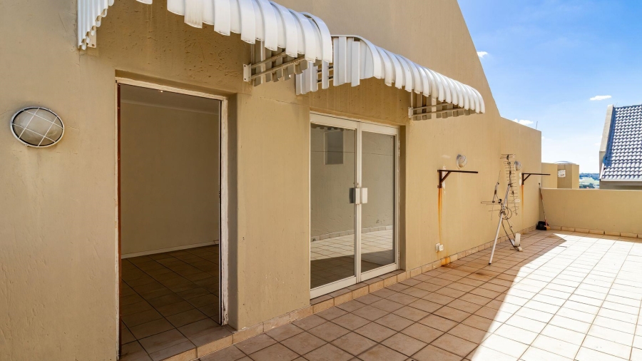 To Let 3 Bedroom Property for Rent in Blackheath Gauteng