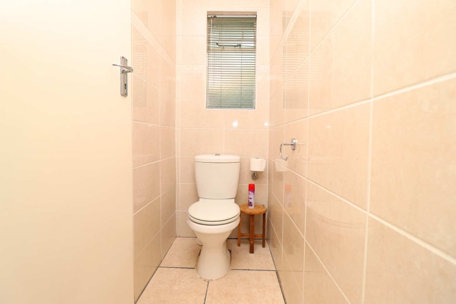 4 Bedroom Property for Sale in Morehill Gauteng