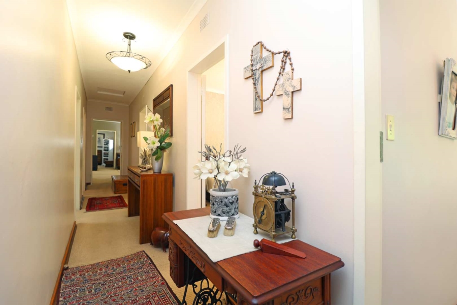 4 Bedroom Property for Sale in Morehill Gauteng