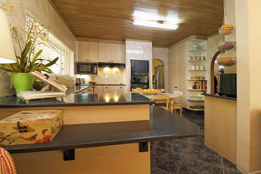 4 Bedroom Property for Sale in Morehill Gauteng