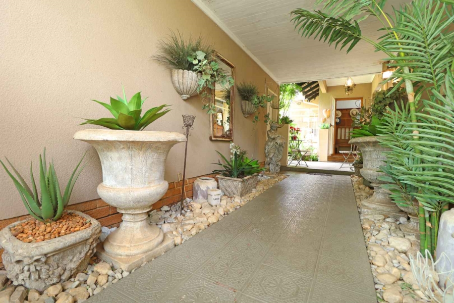 4 Bedroom Property for Sale in Morehill Gauteng