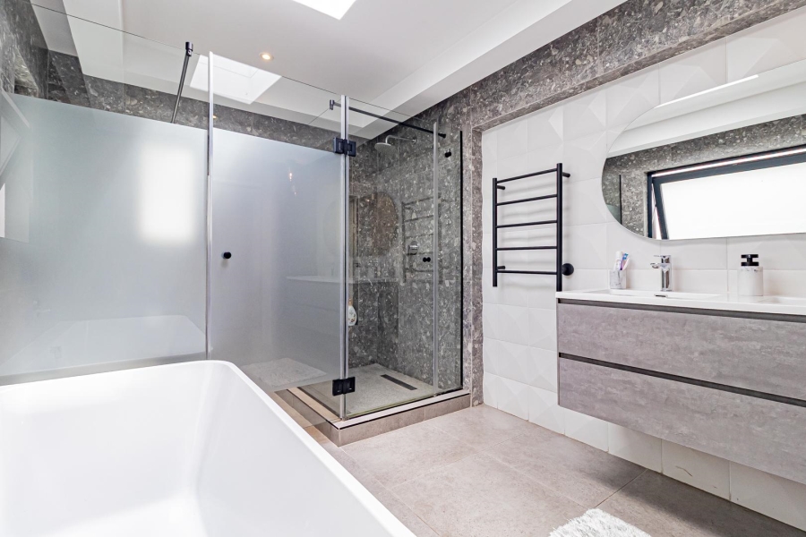 3 Bedroom Property for Sale in Bryanston Gauteng