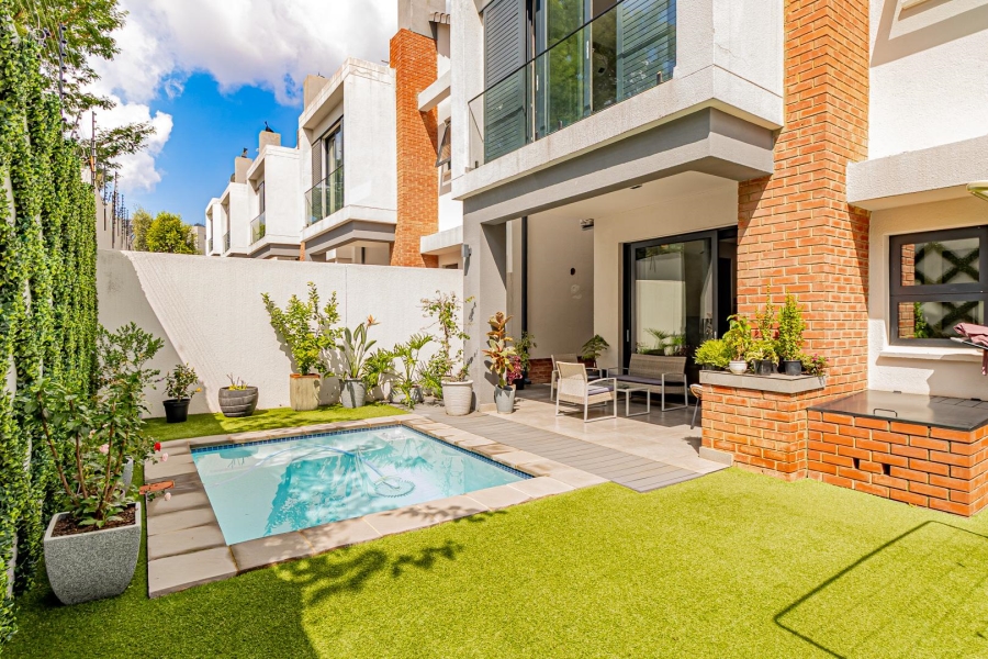3 Bedroom Property for Sale in Bryanston Gauteng