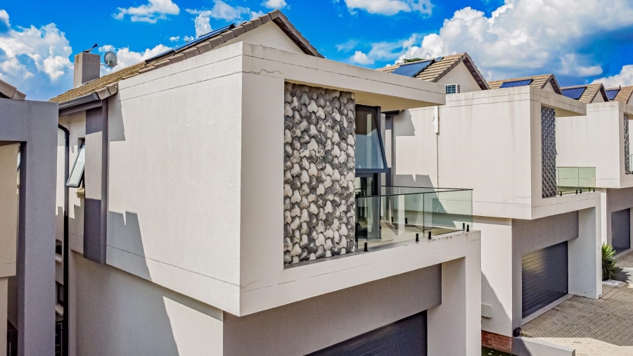 3 Bedroom Property for Sale in Bryanston Gauteng