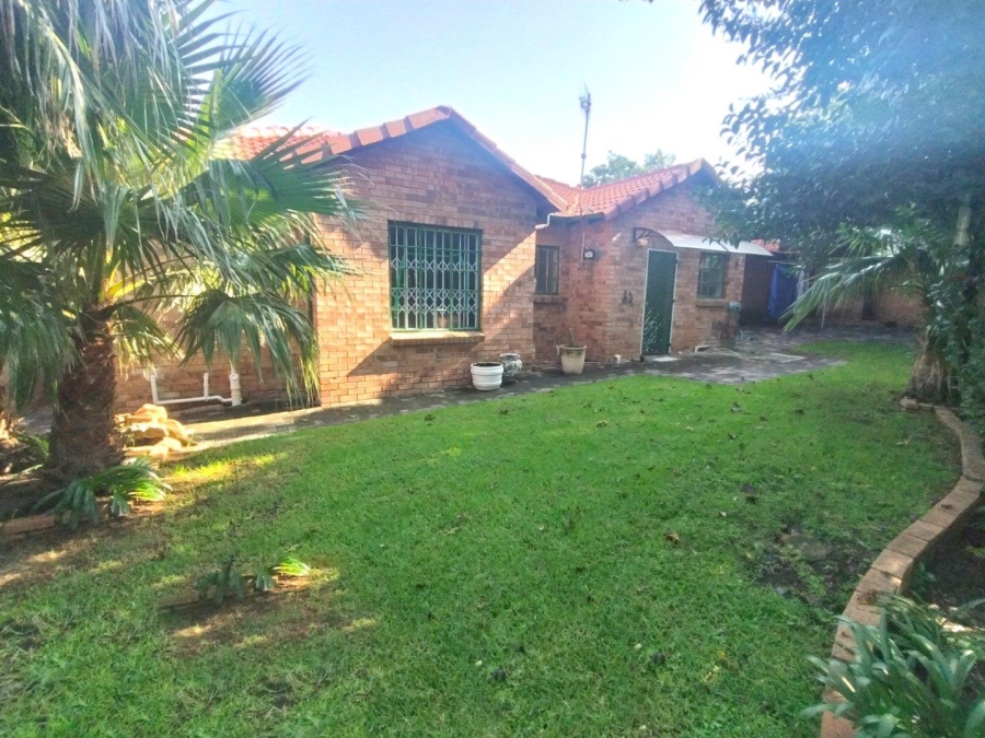 3 Bedroom Property for Sale in Wilgeheuwel Gauteng