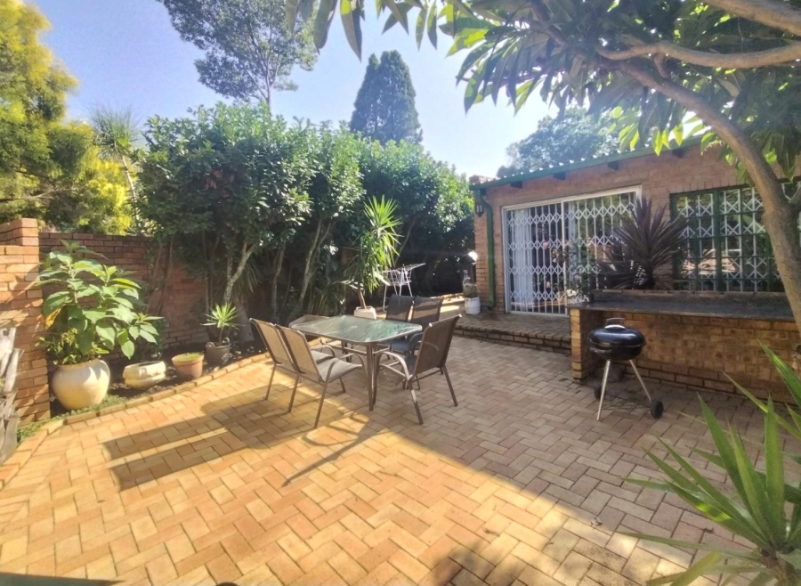 3 Bedroom Property for Sale in Wilgeheuwel Gauteng