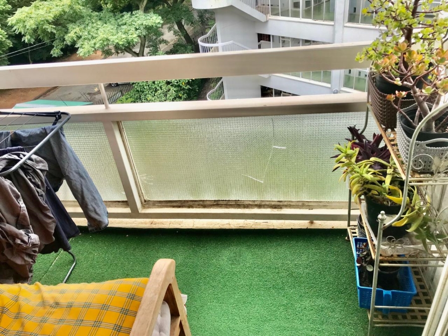 To Let 1 Bedroom Property for Rent in Illovo Gauteng