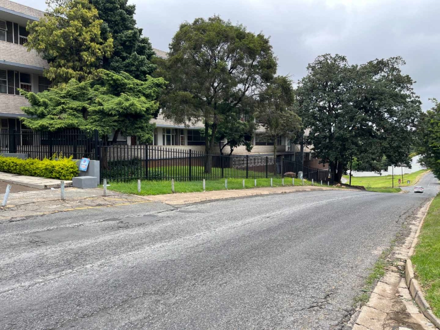 2 Bedroom Property for Sale in Constantia Kloof Gauteng