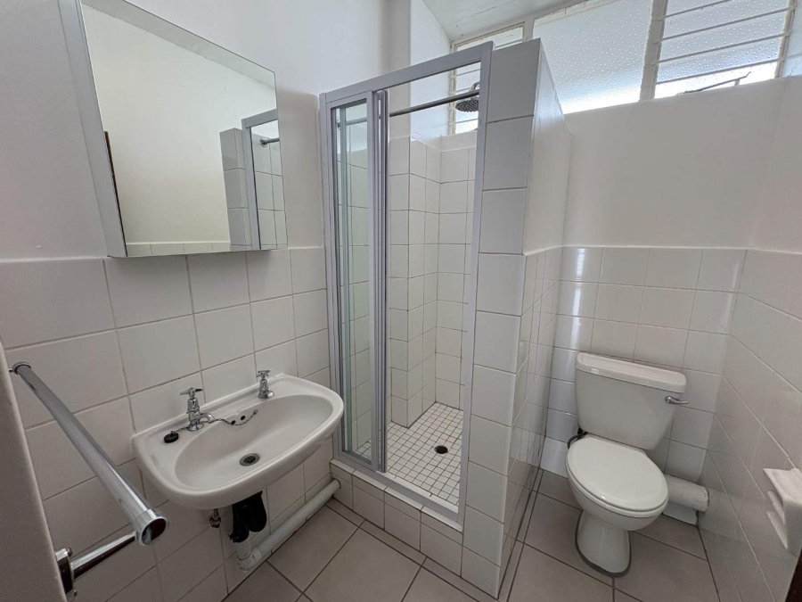 2 Bedroom Property for Sale in Constantia Kloof Gauteng