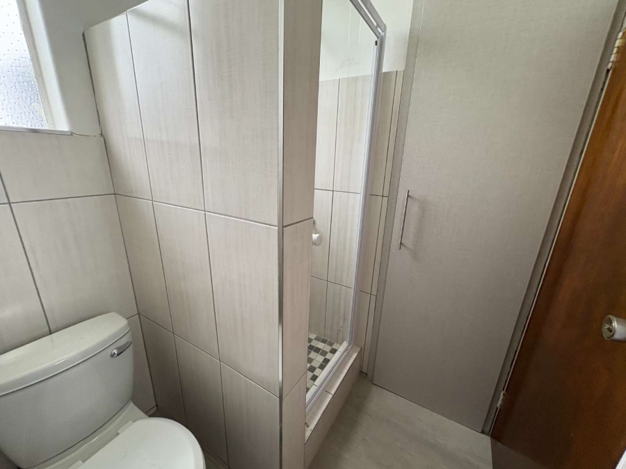 2 Bedroom Property for Sale in Constantia Kloof Gauteng