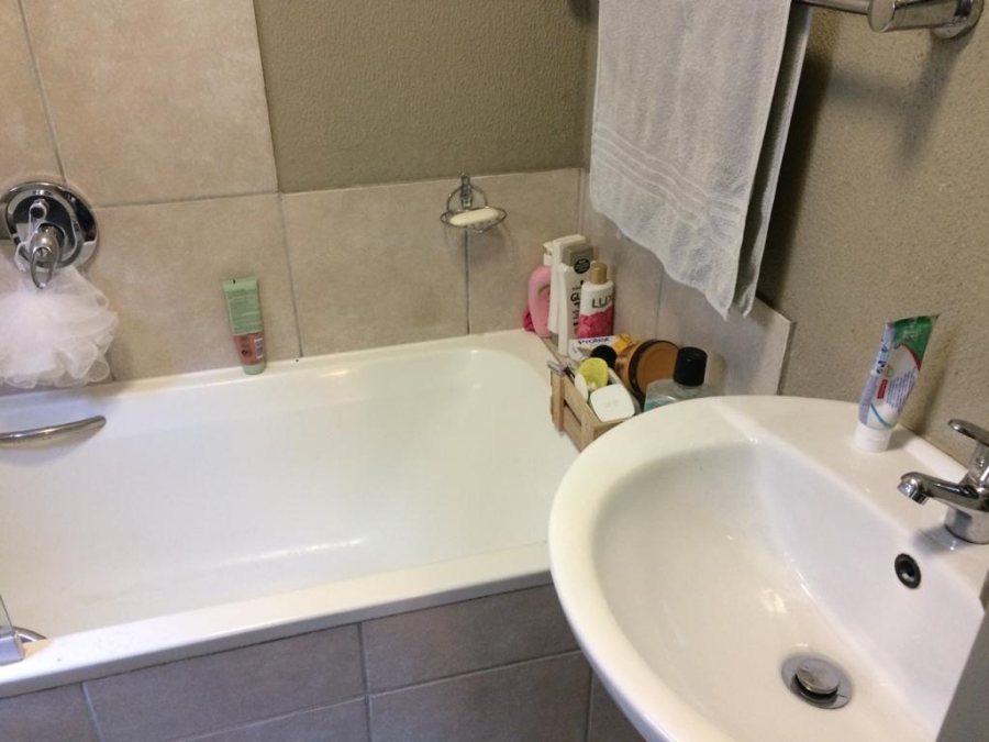 1 Bedroom Property for Sale in Northgate Gauteng