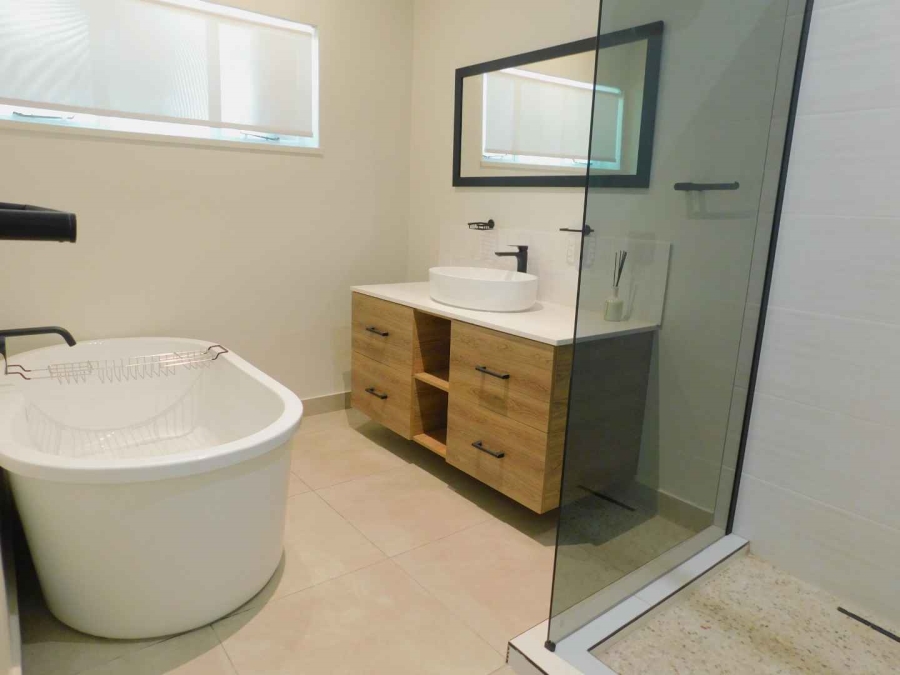 To Let 2 Bedroom Property for Rent in Sandown Gauteng