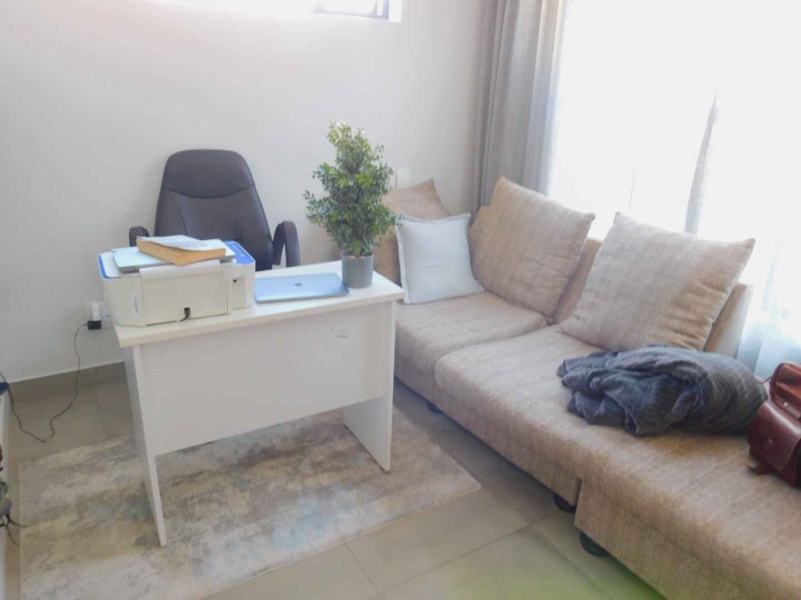 To Let 4 Bedroom Property for Rent in Bryanston Gauteng