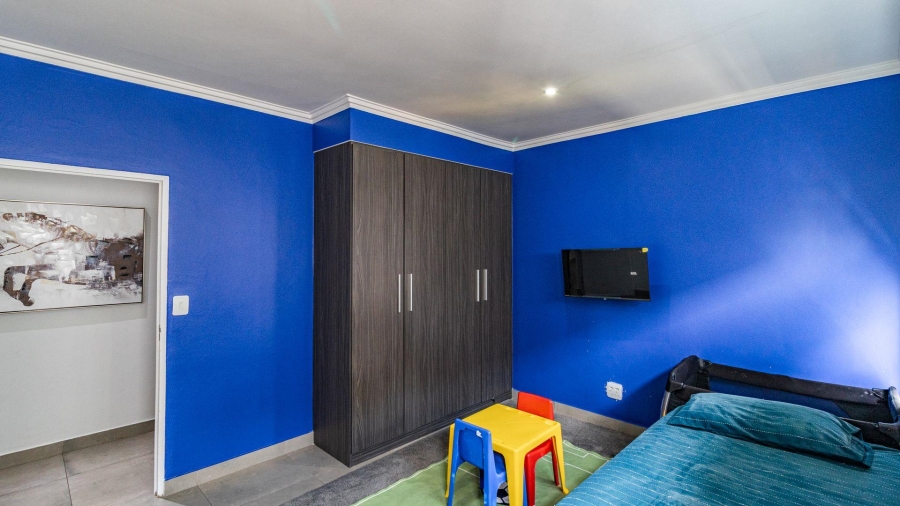 To Let 4 Bedroom Property for Rent in Bryanston Gauteng