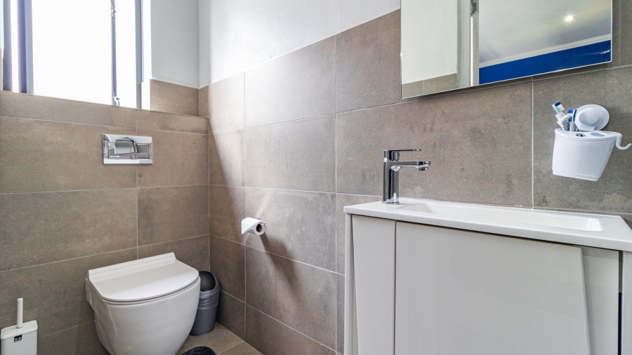 To Let 4 Bedroom Property for Rent in Bryanston Gauteng