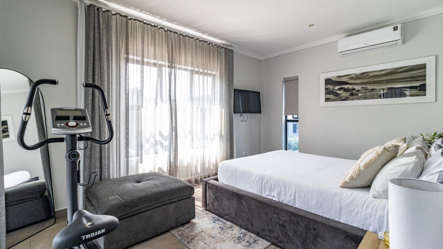 To Let 4 Bedroom Property for Rent in Bryanston Gauteng