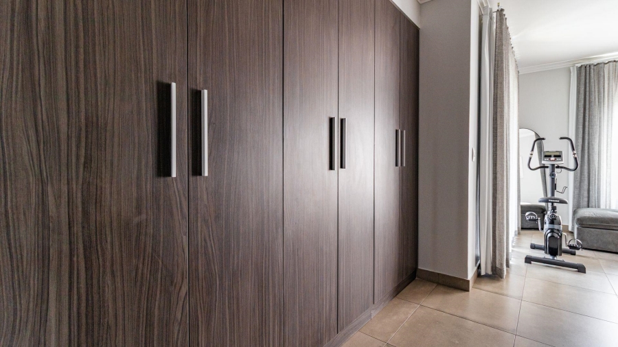 To Let 4 Bedroom Property for Rent in Bryanston Gauteng