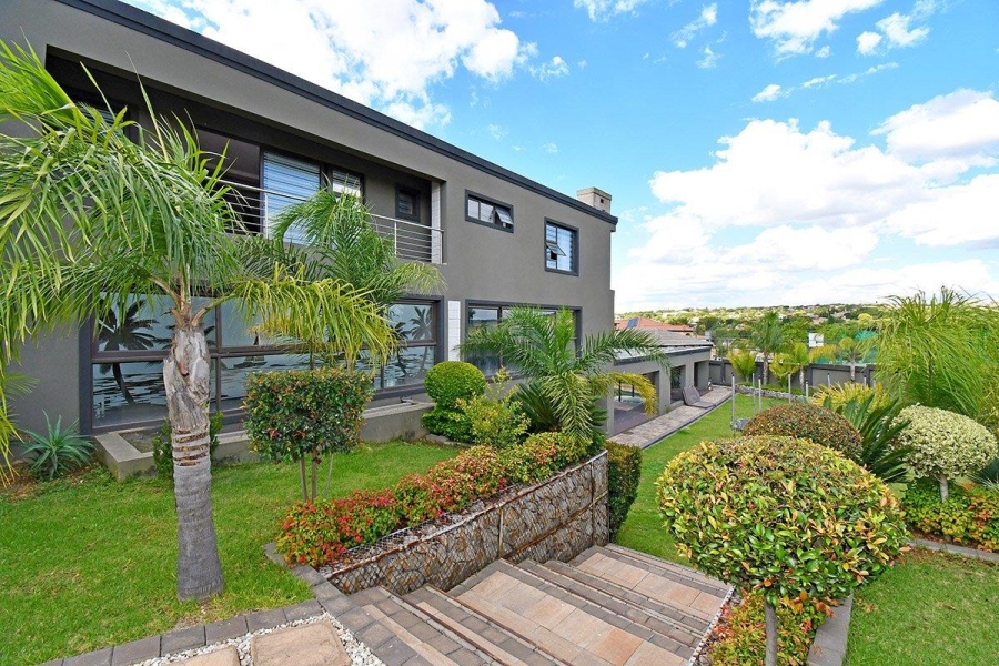 5 Bedroom Property for Sale in Blue Valley Golf Estate Gauteng