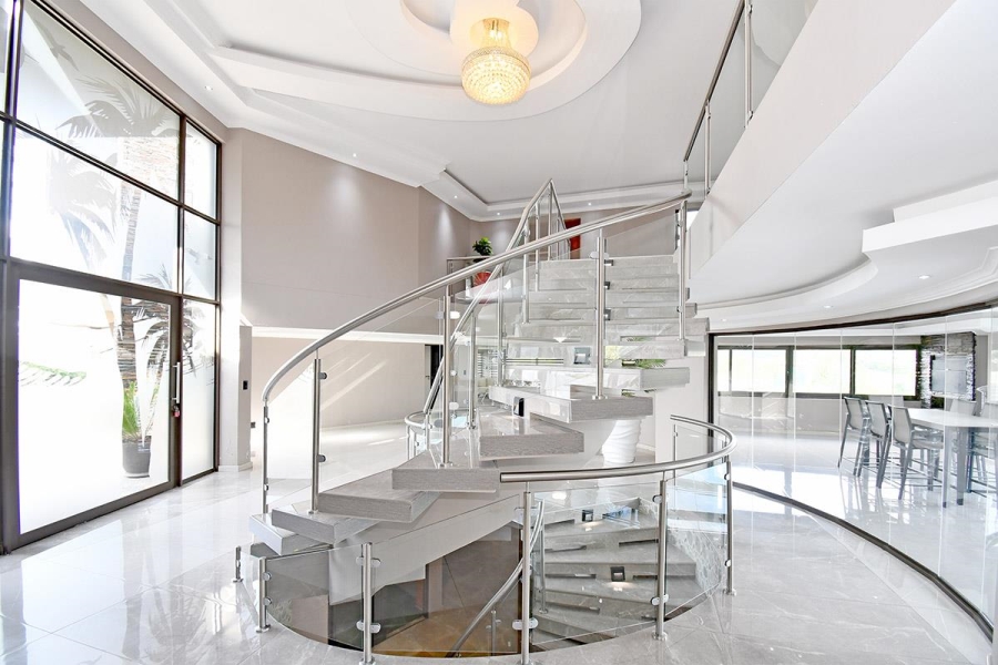 5 Bedroom Property for Sale in Blue Valley Golf Estate Gauteng