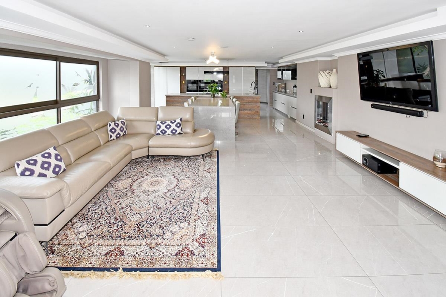 5 Bedroom Property for Sale in Blue Valley Golf Estate Gauteng