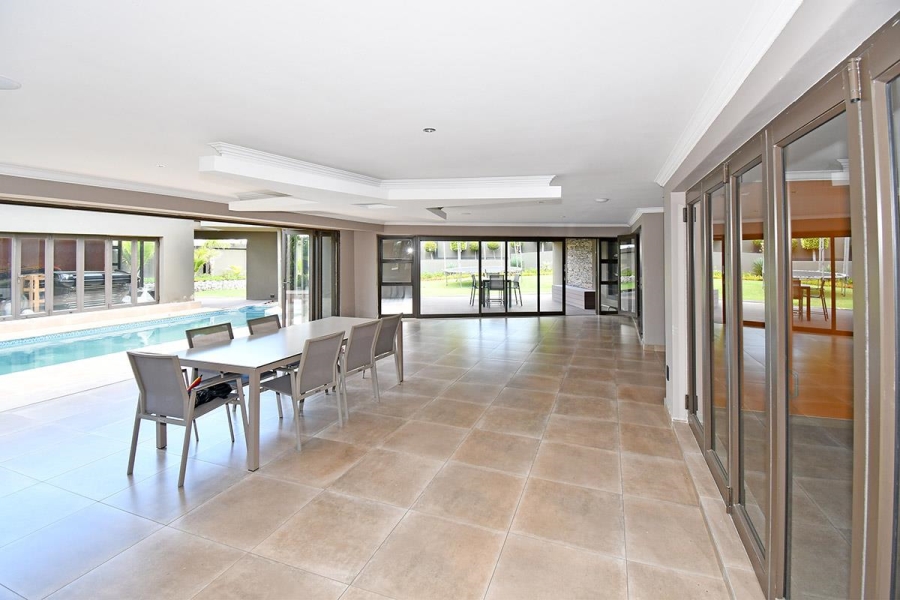 5 Bedroom Property for Sale in Blue Valley Golf Estate Gauteng