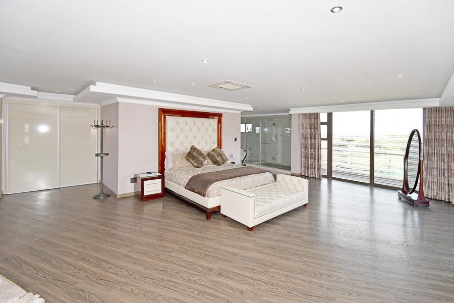 5 Bedroom Property for Sale in Blue Valley Golf Estate Gauteng