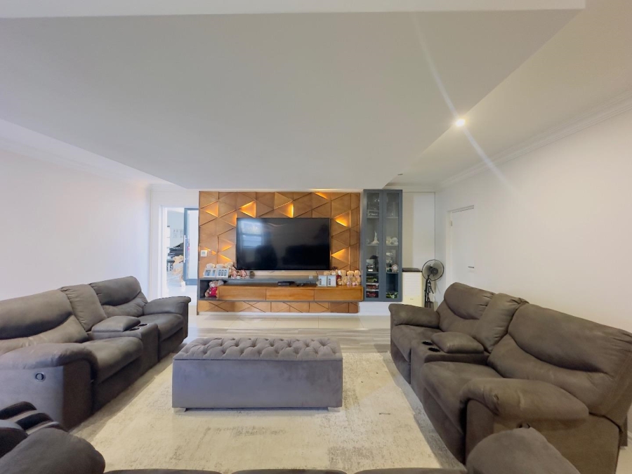 4 Bedroom Property for Sale in Blue Valley Golf Estate Gauteng