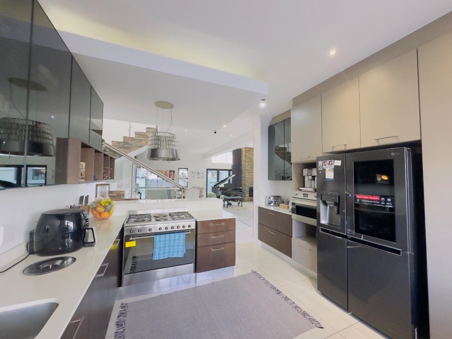 4 Bedroom Property for Sale in Blue Valley Golf Estate Gauteng