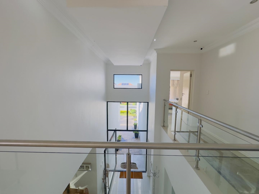 4 Bedroom Property for Sale in Blue Valley Golf Estate Gauteng