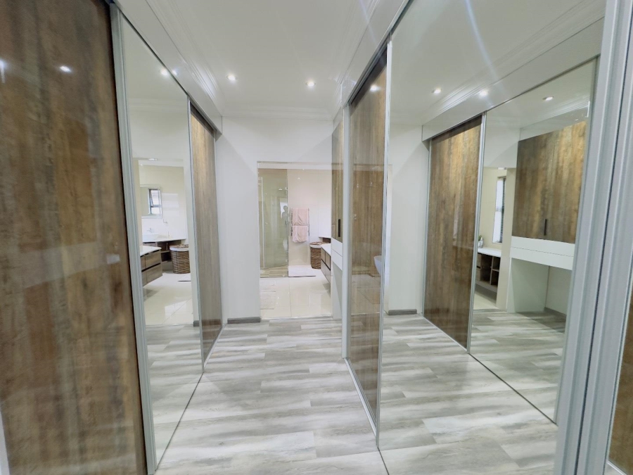 4 Bedroom Property for Sale in Blue Valley Golf Estate Gauteng